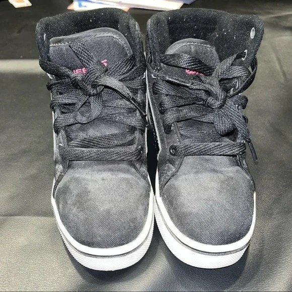 Heelys Black Sneaker Shoes Size 1Y - Picture 2 of 9